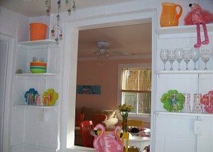 pink flamingo cottage 02