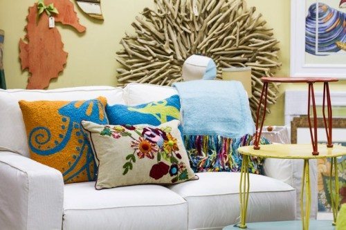 Seaside Sisters decor