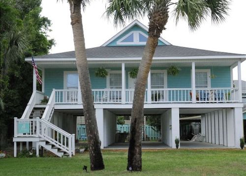 grab your wiener and head down for Oktoberfest