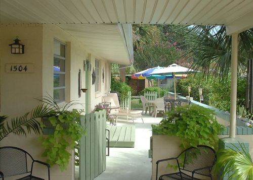 grab your wiener and head down for Oktoberfest