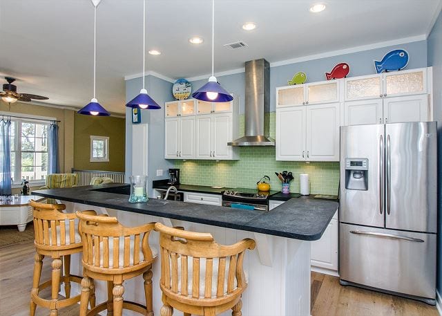 circles that fall from the sky