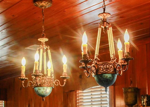 vintage chandeliers at Southern Cross Cottage