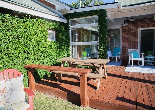 the back deck at this Tybee Island cottage
