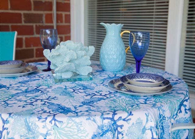 al fresco dining at beach haven cottage