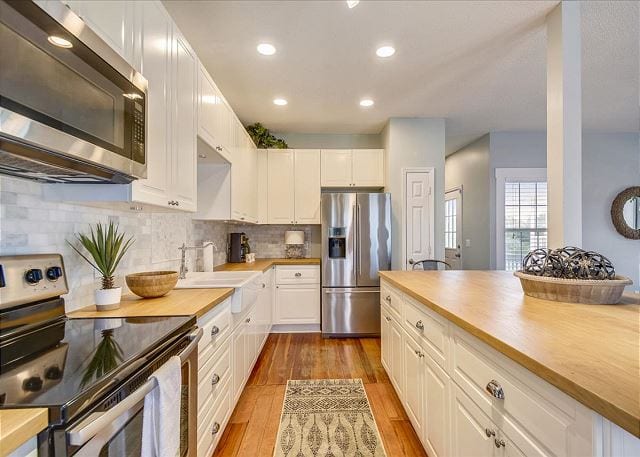 the kitchen at marsh mermaid