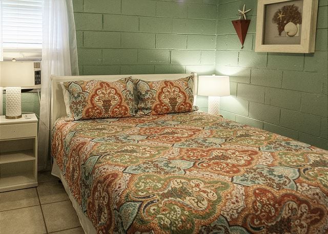 we're down with brown for bedded bliss