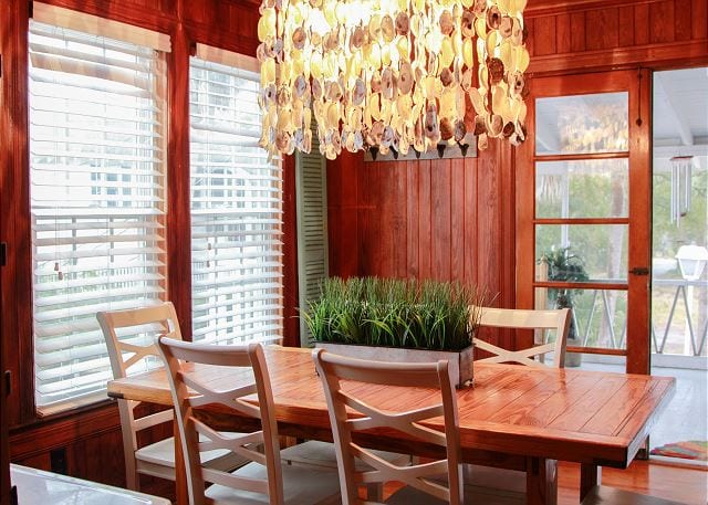 the gorgeous oyster chandelier at seacation cottages