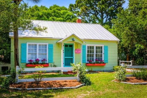 safe, social distancing vacations with mermaid cottages
