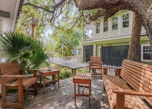 outdoor relaxing at sea largo cottage