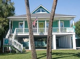 homes for the holidays