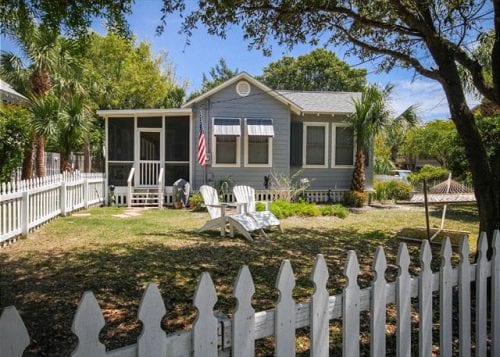 pet friendly blue heron cottage