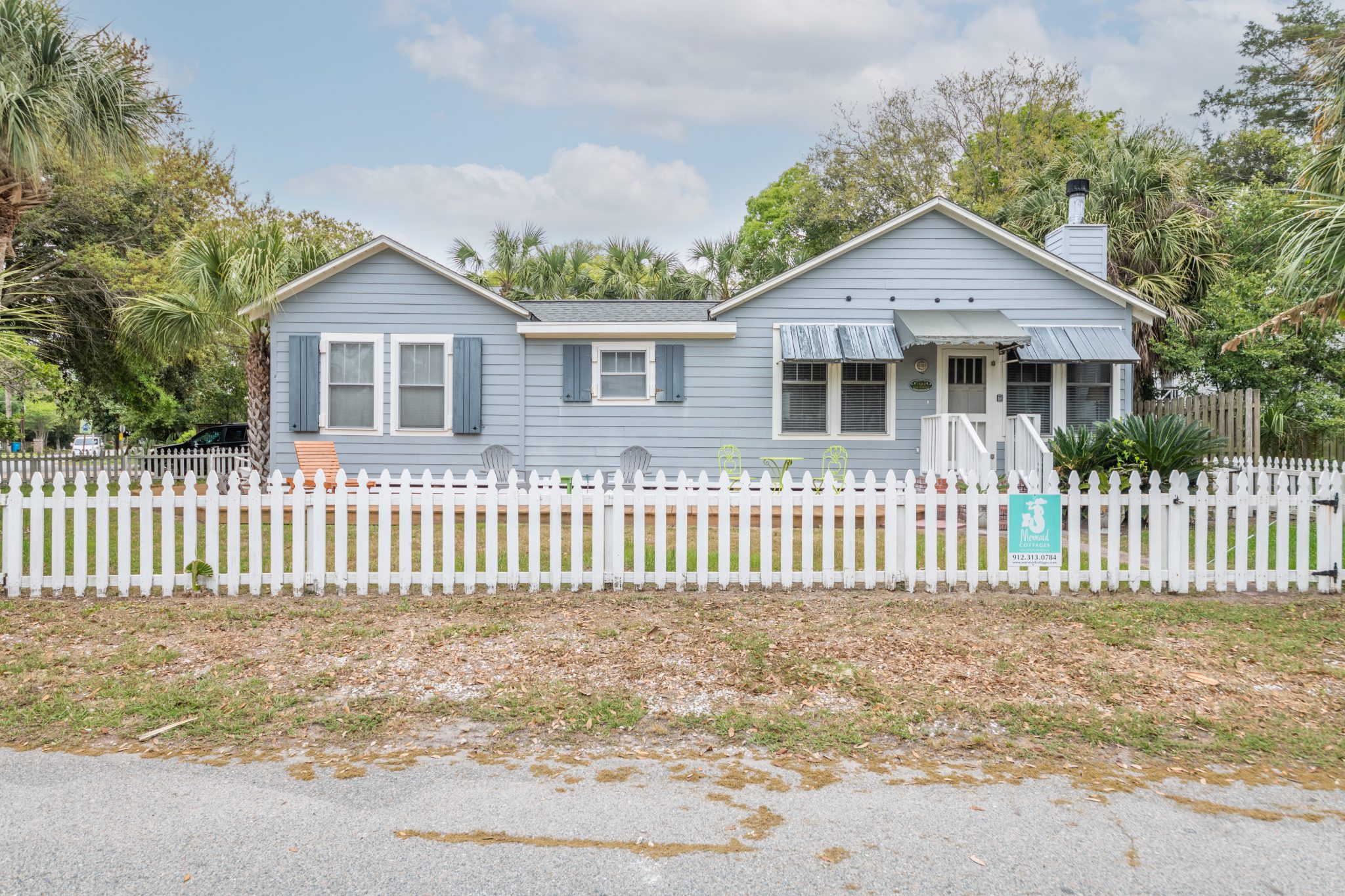 blue heron cottage exterior