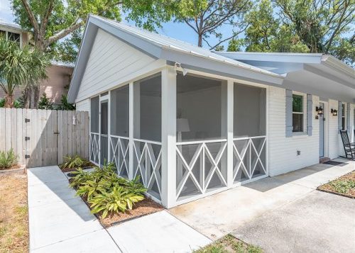 The Pampered Pelican