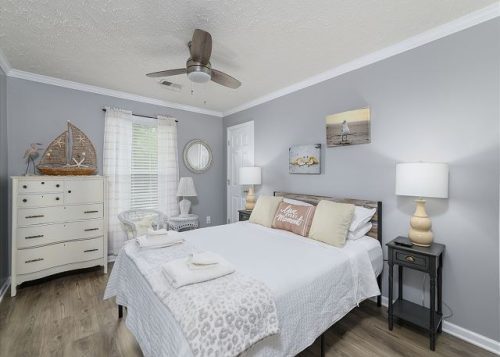 Woodie's Place Bedroom