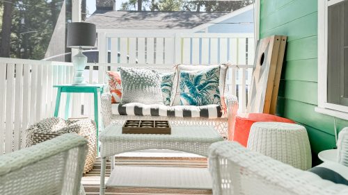 Nora's Cottage screened porch