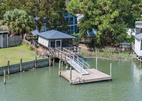 Blue Haven Tybee Dock House & Dock